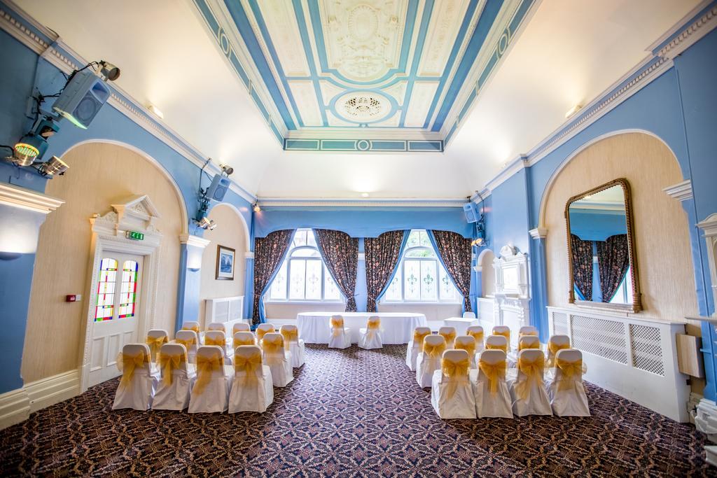 Castle Hotel Тамуърт Екстериор снимка