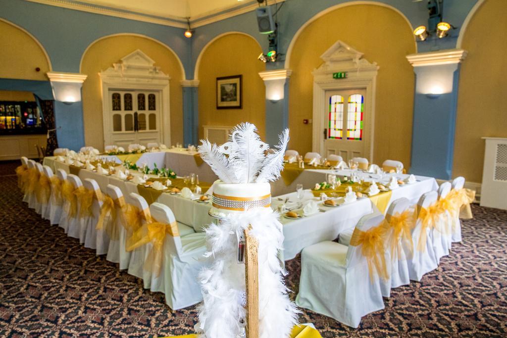 Castle Hotel Тамуърт Екстериор снимка