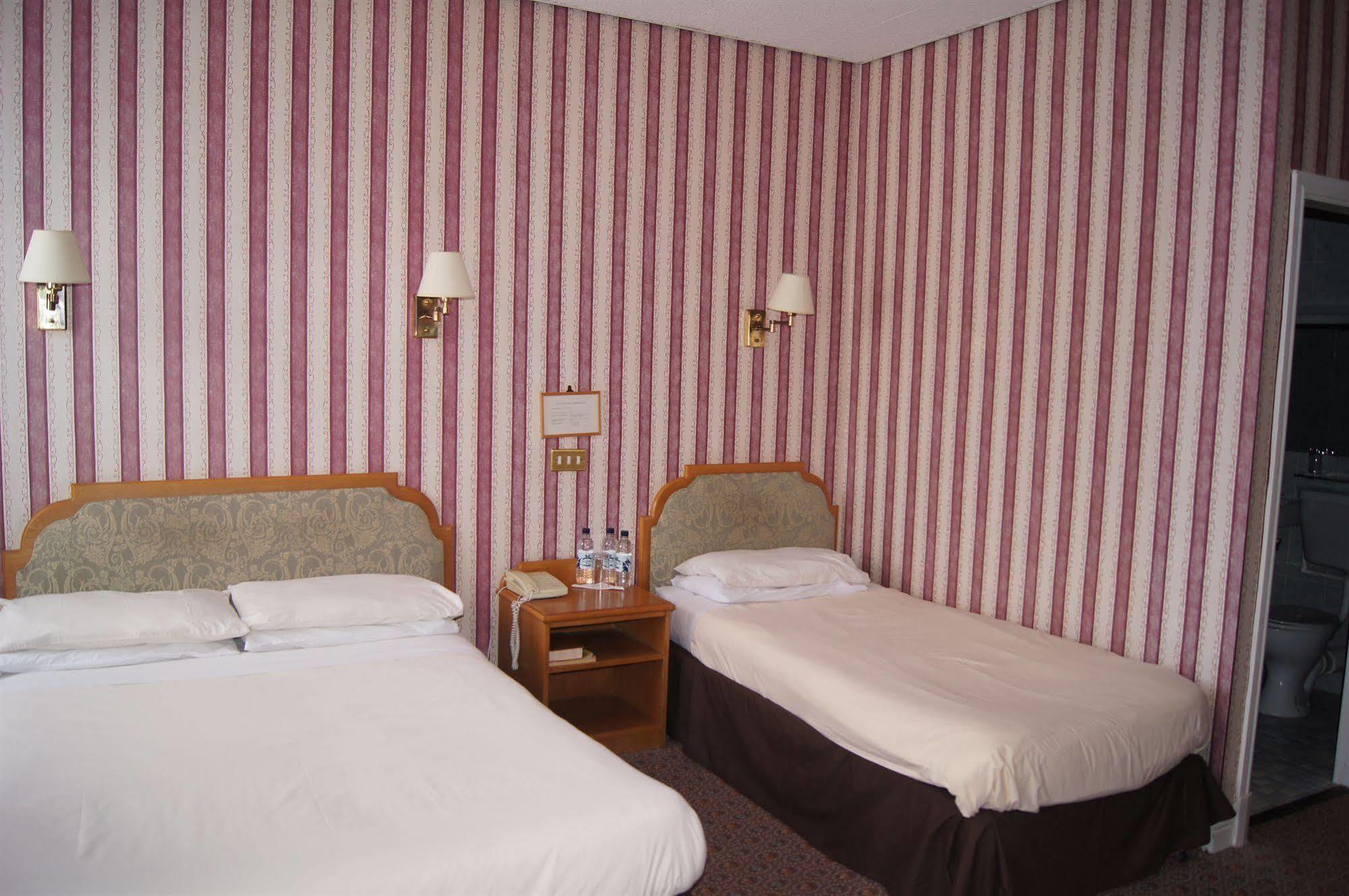 Castle Hotel Тамуърт Екстериор снимка