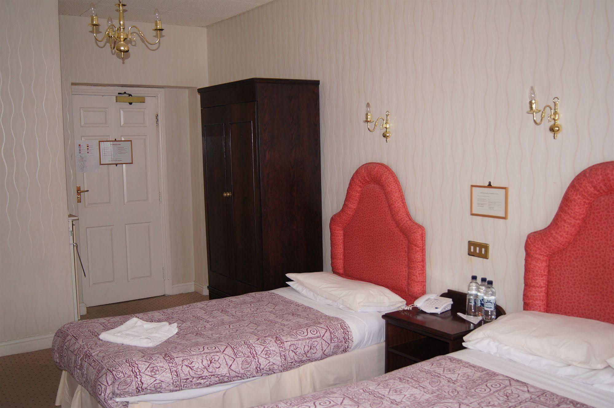 Castle Hotel Тамуърт Екстериор снимка