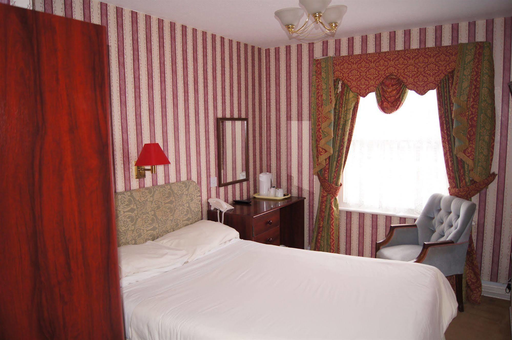 Castle Hotel Тамуърт Екстериор снимка